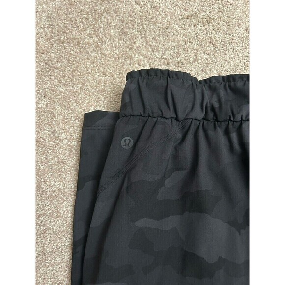 Lululemon‎ Womens Jogger On The Fly 7/8 in Incognito Camo Multi Gray 6 Ankle - Picture 5 of 6